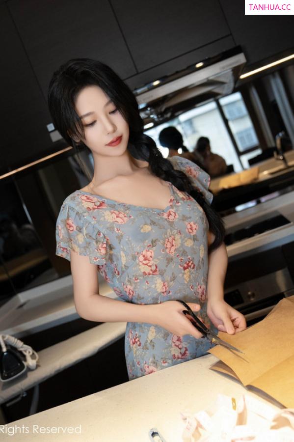陈若依 抖娘利世 [XiuRen]高清写真图 2024.06.14 No.8704 利世 丝袜美腿第9张图片